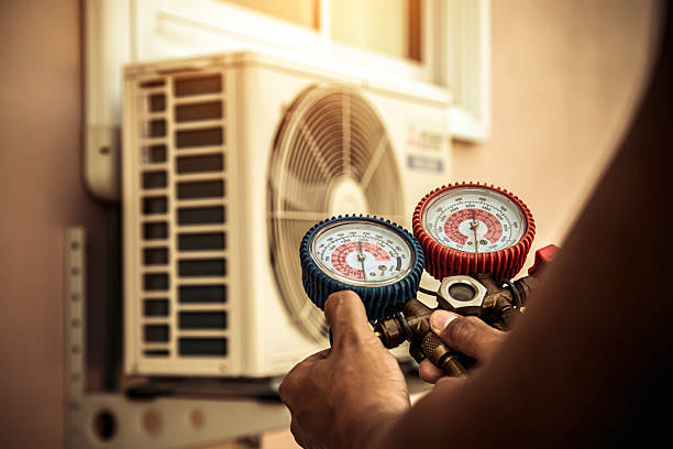 Professional Hvac technician working in Brighton, AL